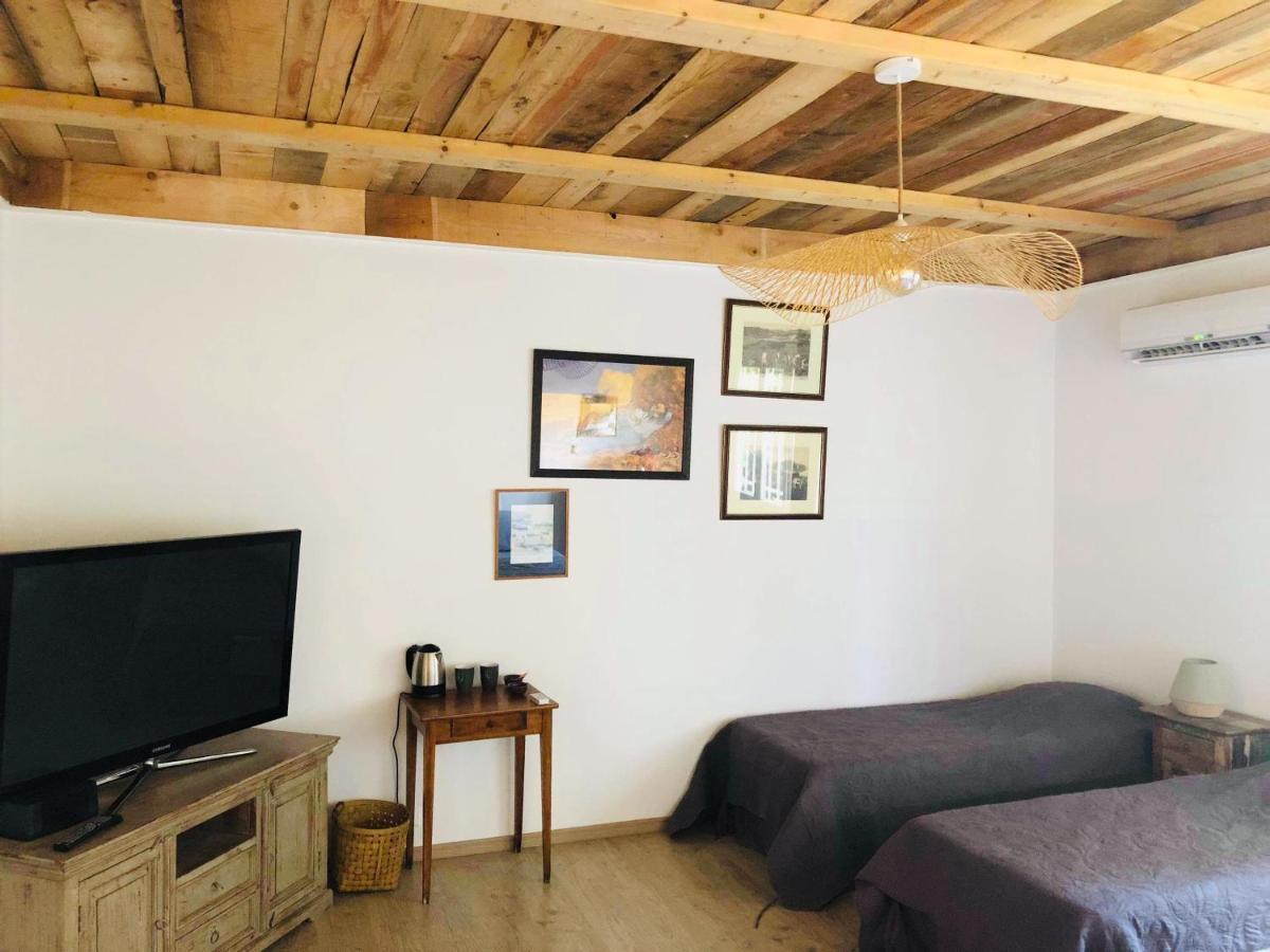 Mas Des Prevots B&B Noves Exterior foto